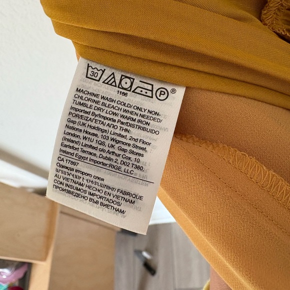 Banana Republic PETITE SATIN RUCHED MAXI DRESS - Picture 7 of 8